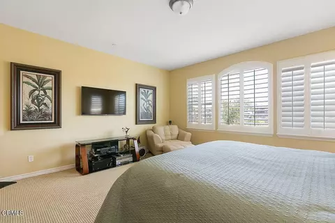 Bedroom - 1464 Twin Tides Pl, Oxnard, CA 93035 photo 3 of 9