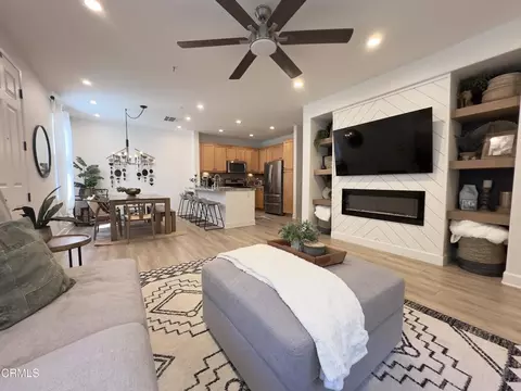 24014 Park Ln, Valencia, CA 91354