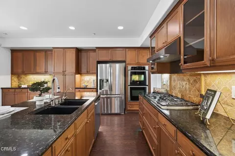 Kitchen - 740 Freeport Ln, Oxnard, CA 93035 photo 2 of 6
