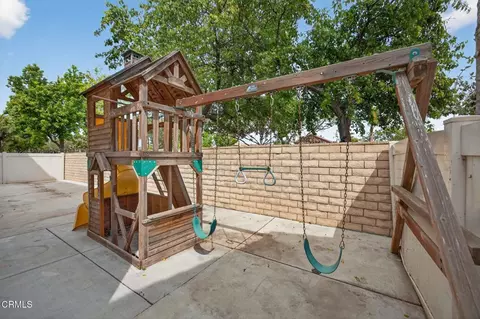Exterior - 740 Freeport Ln, Oxnard, CA 93035 photo 2 of 2