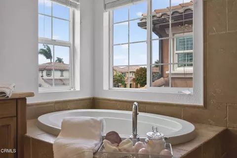Bath - 740 Freeport Ln, Oxnard, CA 93035 photo 2 of 4