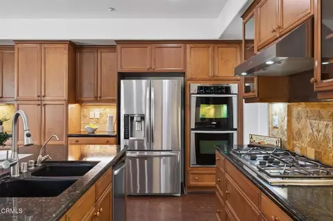 Kitchen - 740 Freeport Ln, Oxnard, CA 93035 photo 3 of 6