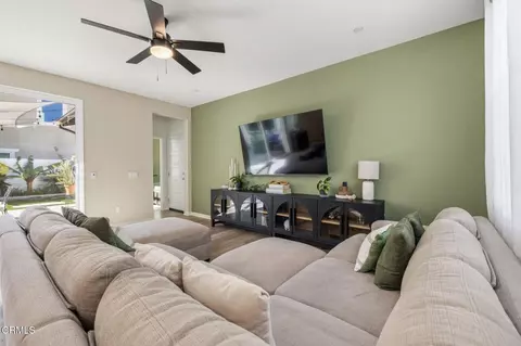 Living - 209 Murcott Ave, Piru, CA 93040 photo 2 of 2