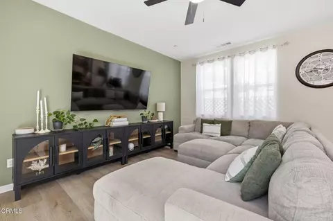 Living - 209 Murcott Ave, Piru, CA 93040 photo 1 of 2
