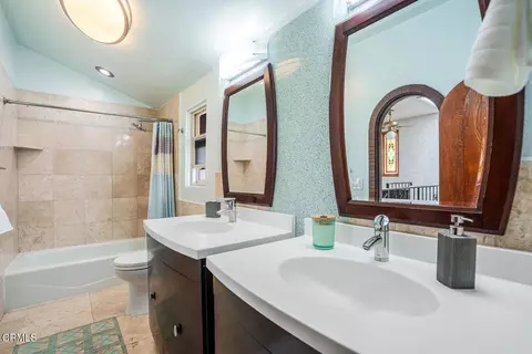 Bath - 5451 Reef Way, Oxnard, CA 93035 photo 2 of 2