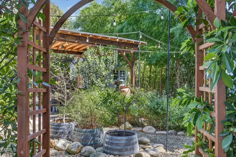 Exterior - 98 Mountain View St, Oak View, CA 93022 photo 16 of 23