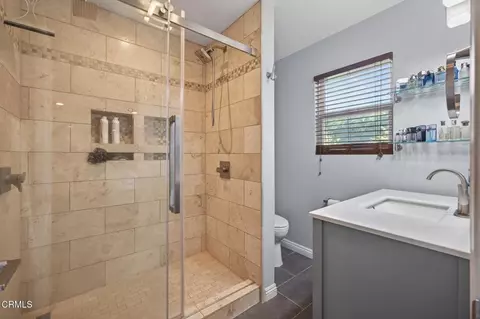 Bath - 98 Mountain View St, Oak View, CA 93022 photo 1 of 3