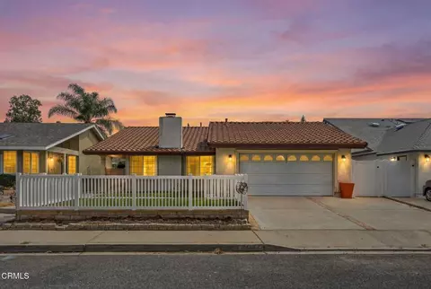 2082 Belgrave Ct, Simi Valley, CA 93063