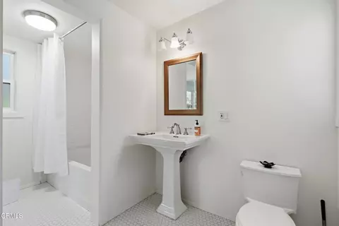 Bath - 1310 Mcandrew Rd, Ojai, CA 93023 photo 5 of 5