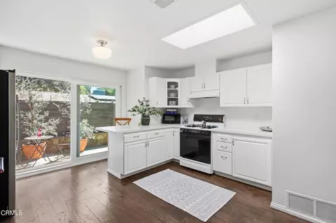 Kitchen - 1310 Mcandrew Rd, Ojai, CA 93023 photo 2 of 2