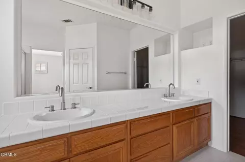 Bath - 263 Camino Toluca, Camarillo, CA 93010 photo 3 of 5
