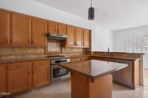 Kitchen - 263 Camino Toluca, Camarillo, CA 93010 photo 3 of 6