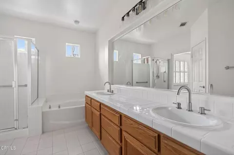 Bath - 263 Camino Toluca, Camarillo, CA 93010 photo 5 of 5