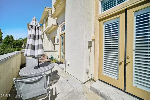 Exterior - 1337 Bayside Cir, Oxnard, CA 93035 photo 2 of 14