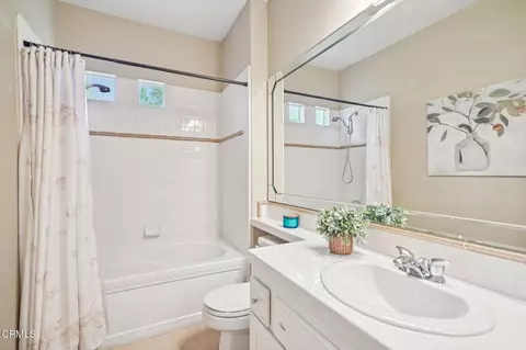 Bath - 1337 Bayside Cir, Oxnard, CA 93035 photo 2 of 7