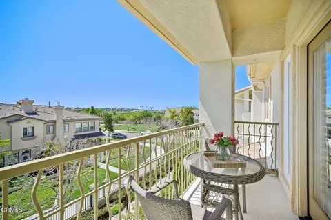 Exterior - 1337 Bayside Cir, Oxnard, CA 93035 photo 3 of 14