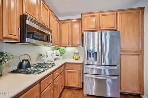 Kitchen - 1337 Bayside Cir, Oxnard, CA 93035 photo 3 of 3