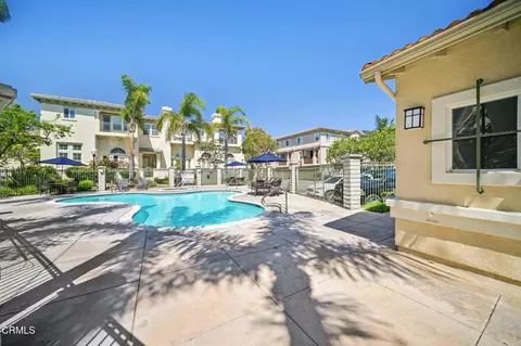 Exterior - 1337 Bayside Cir, Oxnard, CA 93035 photo 6 of 14