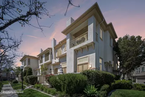 Exterior - 1337 Bayside Cir, Oxnard, CA 93035 photo 13 of 14