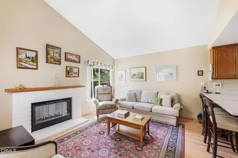 Living - 1148 Itamo St, Camarillo, CA 93012 photo 3 of 4