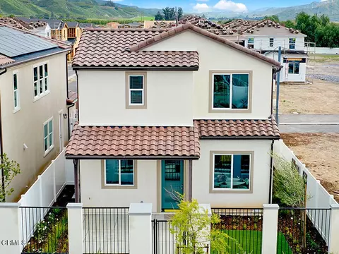 Exterior - 3822 Silvergrass Ln, Piru, CA 93040 photo 3 of 3
