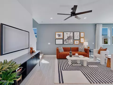 Living - 3822 Silvergrass Ln, Piru, CA 93040 photo 3 of 3