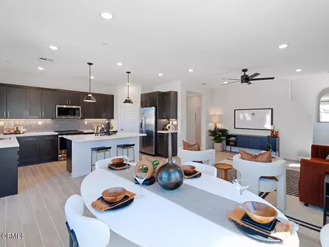 3822 Silvergrass Ln, Piru, CA 93040
