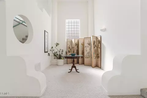 Entry Way - 5331 Wavecrest Way, Oxnard, CA 93035 photo 5 of 6