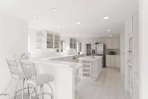 Kitchen - 5331 Wavecrest Way, Oxnard, CA 93035 photo 1 of 6