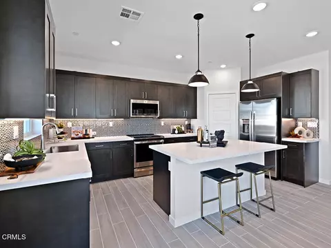 Kitchen - 3838 Silvergrass Ln, Piru, CA 93040 photo 1 of 3