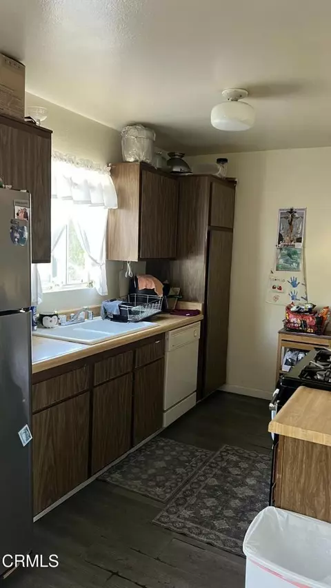 Kitchen - 5215 Jefferson Sq, Oxnard, CA 93033 photo 1 of 1