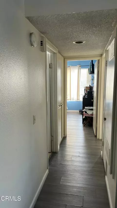 Entry Way - 5215 Jefferson Sq, Oxnard, CA 93033 photo 1 of 1