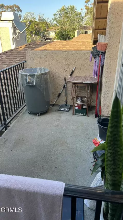Exterior - 5215 Jefferson Sq, Oxnard, CA 93033 photo 2 of 3