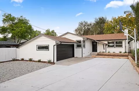 2457 Chiquita Ln, Thousand Oaks, CA 91362