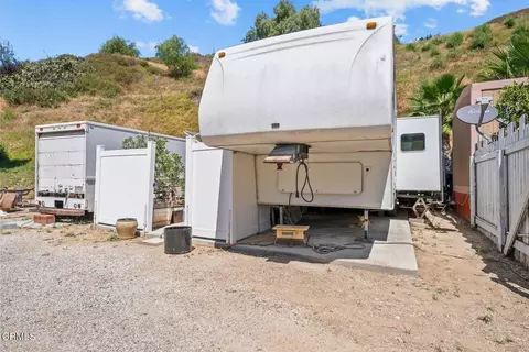 Exterior - 561 E Telegraph Rd, Fillmore, CA 93015 photo 6 of 7