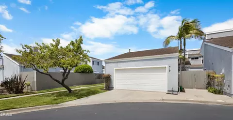 417 Harbor Lights Ln, Port Hueneme, CA 93041