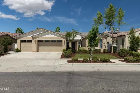 13612 Pixton Ave, Bakersfield, CA 93311