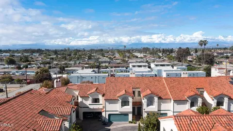 155 Courtyard Dr, Port Hueneme, CA 93041