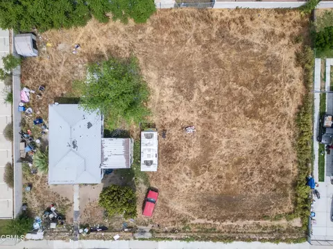 View/Area - 628 E 3rd St, Bakersfield, CA 93307 photo 5 of 11