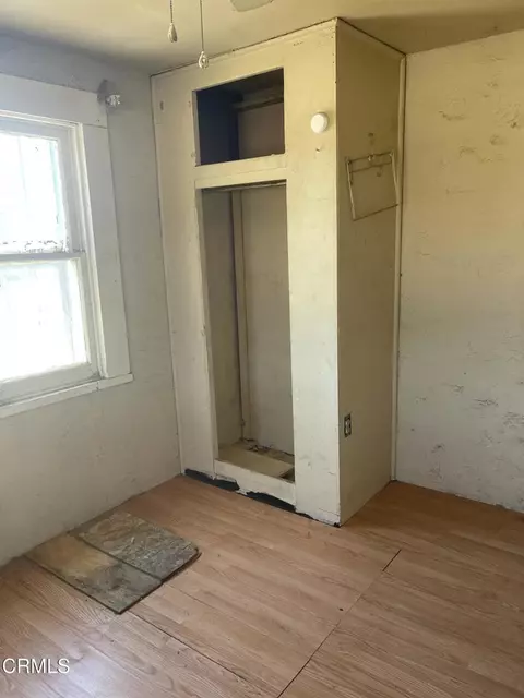 Bedroom - 628 E 3rd St, Bakersfield, CA 93307 photo 1 of 2