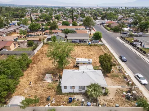 View/Area - 628 E 3rd St, Bakersfield, CA 93307 photo 6 of 11