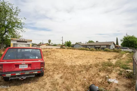 View/Area - 628 E 3rd St, Bakersfield, CA 93307 photo 11 of 11