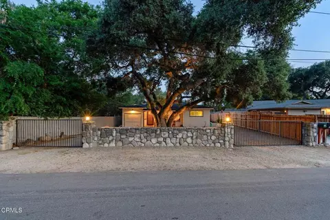 690 Riverside Rd, Oak View, CA 93022