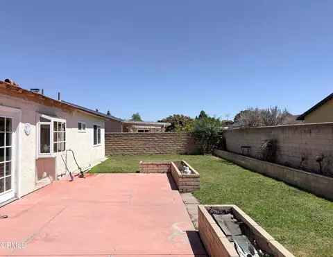 Exterior - 634 Foxglove Pl, Oxnard, CA 93036 photo 3 of 3