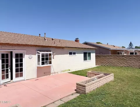 Exterior - 634 Foxglove Pl, Oxnard, CA 93036 photo 2 of 3
