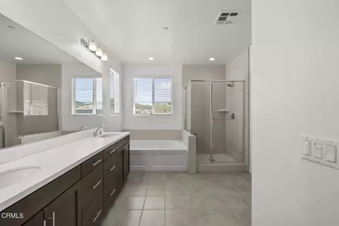 Bath - 151 Rose St, Fillmore, CA 93015 photo 1 of 4