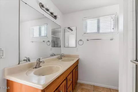 Bath - 3530 Isle Way, Oxnard, CA 93035 photo 3 of 4