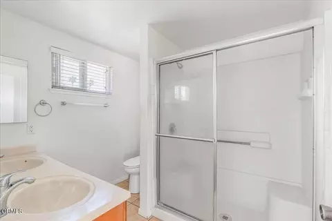 Bath - 3530 Isle Way, Oxnard, CA 93035 photo 4 of 4