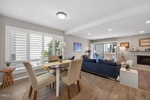 Dining - 2955 Harbor Blvd, Oxnard, CA 93035 photo 2 of 3