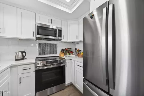 Kitchen - 2955 Harbor Blvd, Oxnard, CA 93035 photo 3 of 3
